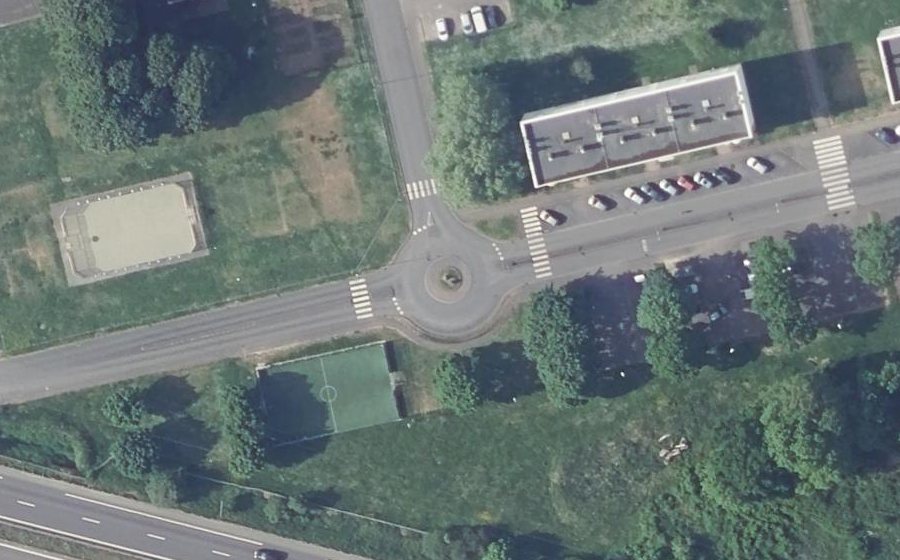 Vue aérienne du Mini-giratoire n°465532008
