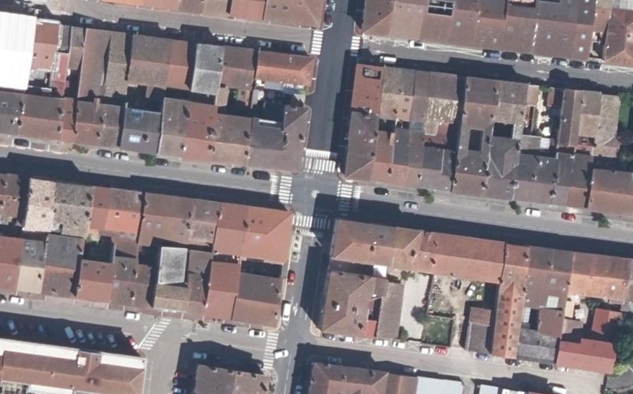 Vue aérienne du Mini-giratoire n°469052519