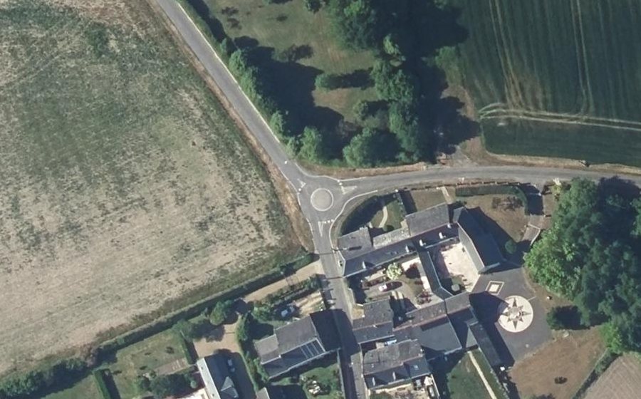 Vue aérienne du Mini-giratoire n°469235198