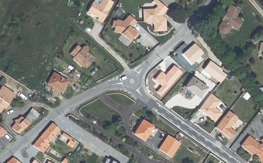 Vue aérienne du Mini-giratoire n°469612791