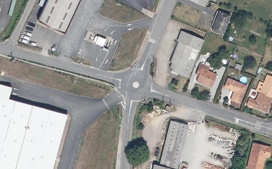 Vue aérienne du Mini-giratoire n°473068827