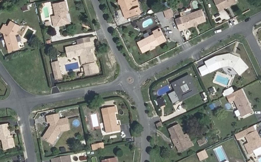 Vue aérienne du Mini-giratoire n°473483051