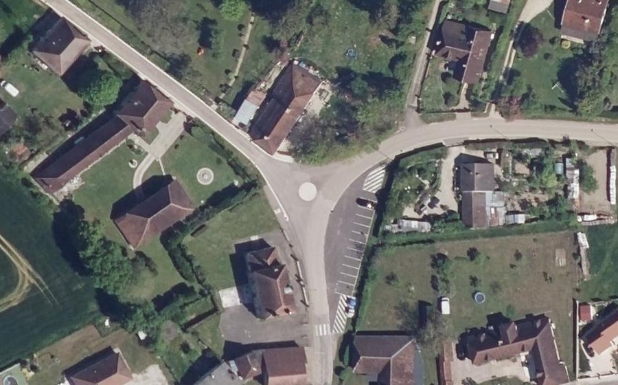 Vue aérienne du Mini-giratoire n°473592541
