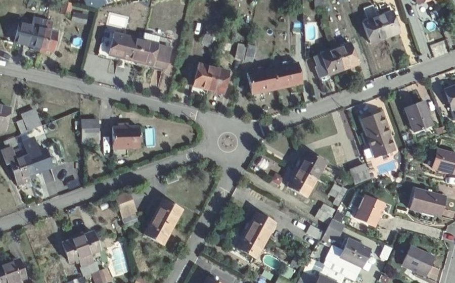 Vue aérienne du Mini-giratoire n°474781561