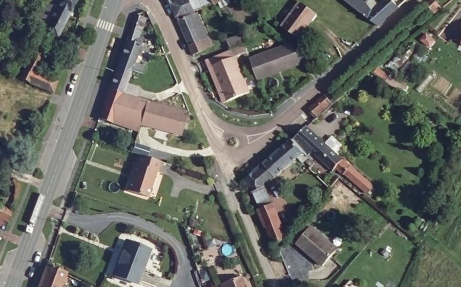 Vue aérienne du Mini-giratoire n°475330743