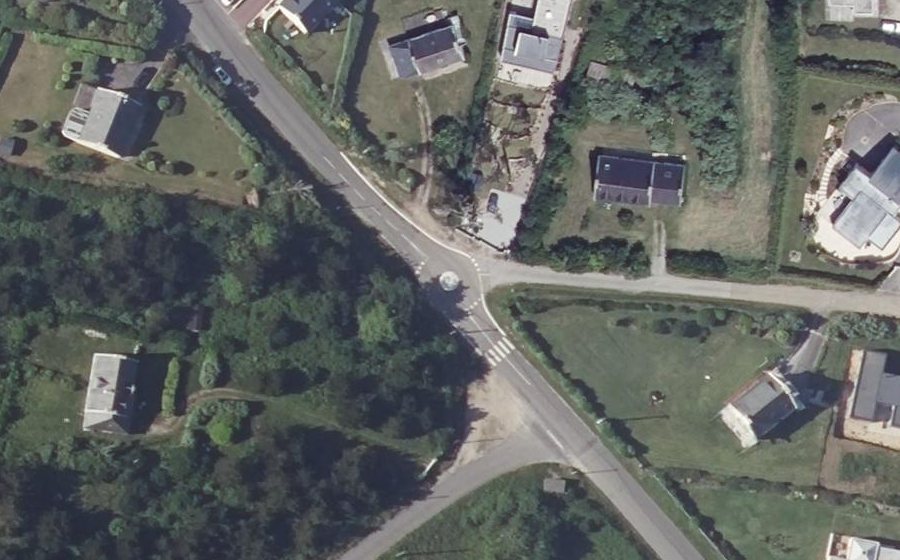 Vue aérienne du Mini-giratoire n°475814845