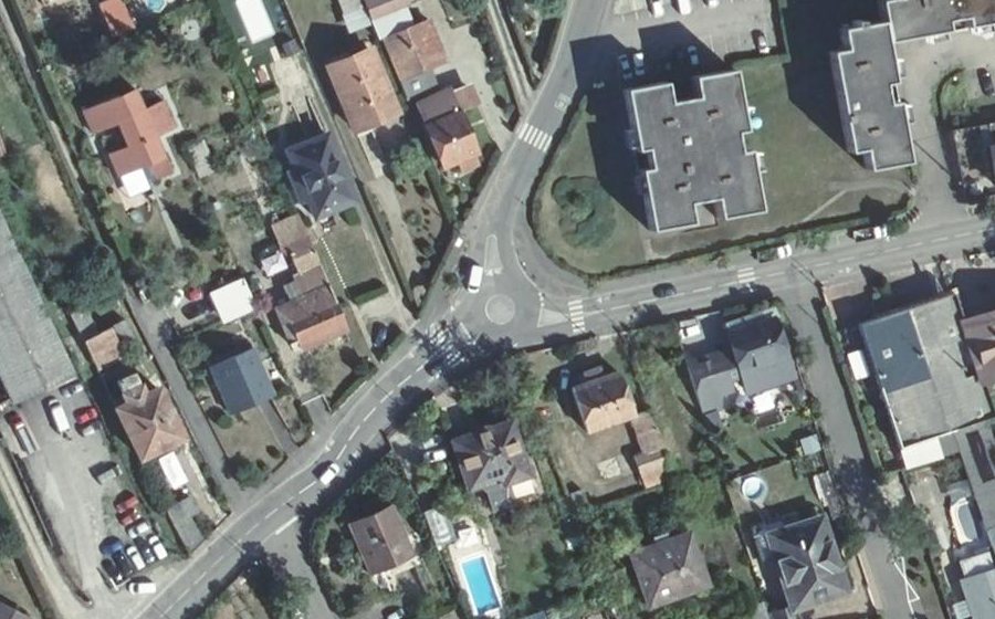 Vue aérienne du Mini-giratoire n°476440310