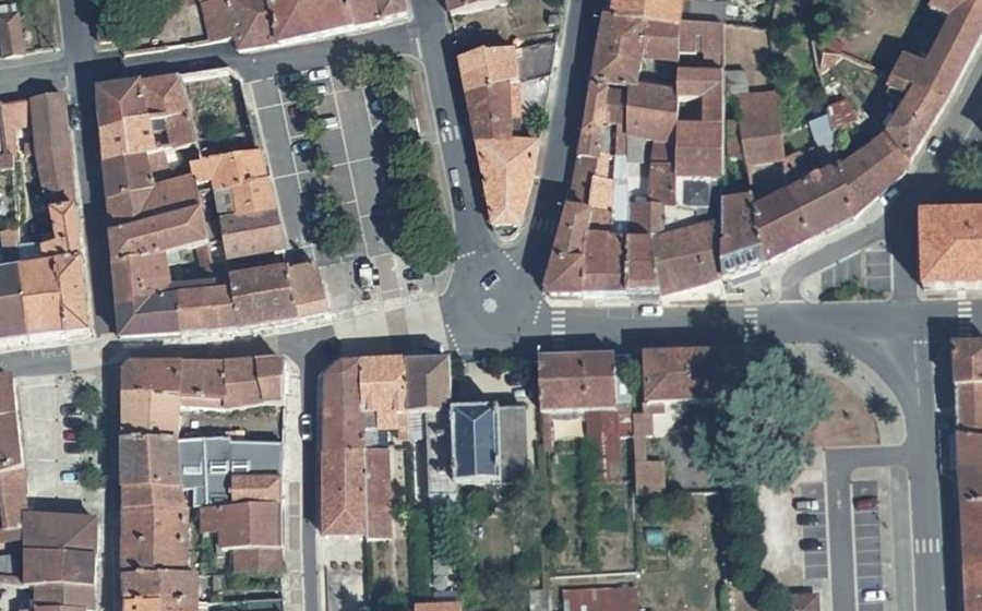 Vue aérienne du Mini-giratoire n°476839277