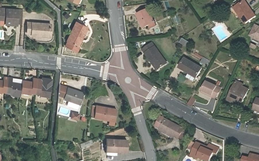 Vue aérienne du Mini-giratoire n°476866157