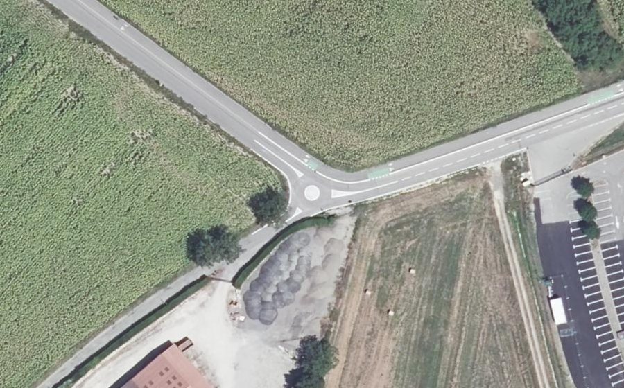 Vue aérienne du Mini-giratoire n°478770978