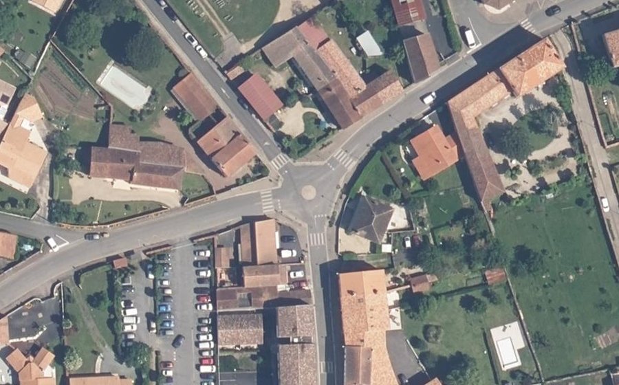 Vue aérienne du Mini-giratoire n°480336532