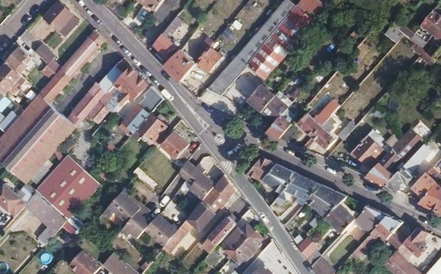 Vue aérienne du Mini-giratoire n°484504411