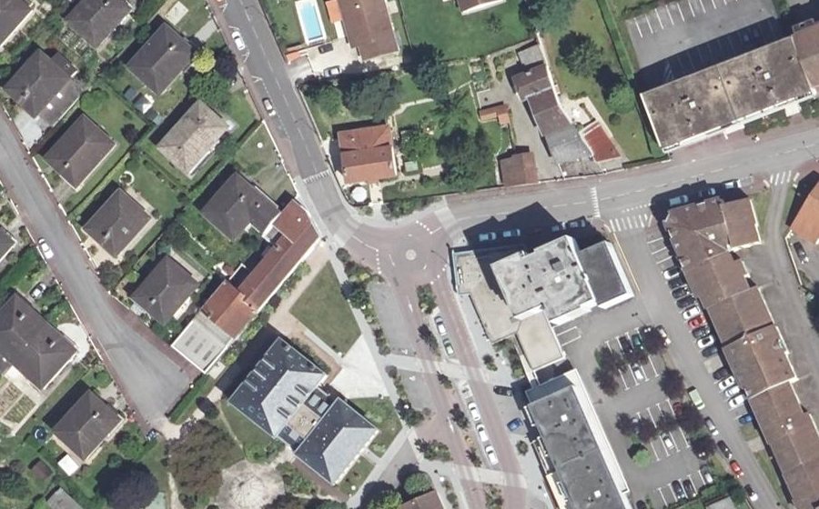 Vue aérienne du Mini-giratoire n°484573721