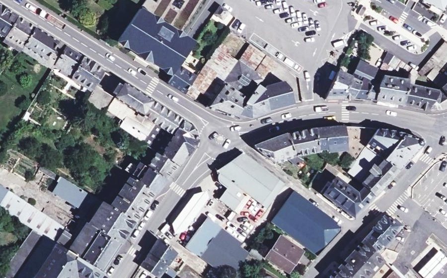 Vue aérienne du Rond-point anonyme n°1004923898