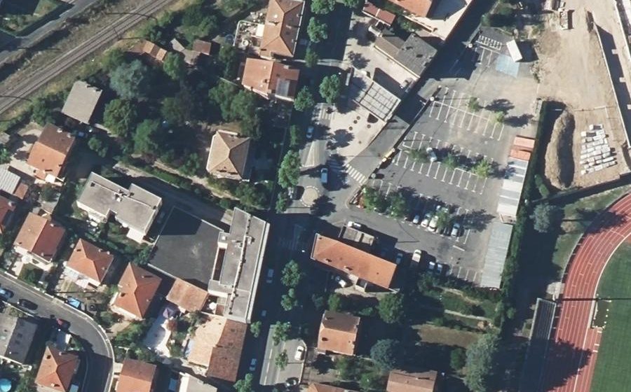 Vue aérienne du Rond-point anonyme n°1004924930