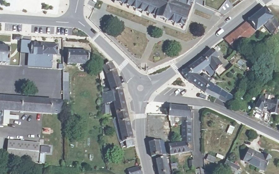 Vue aérienne du Mini-giratoire n°492595872