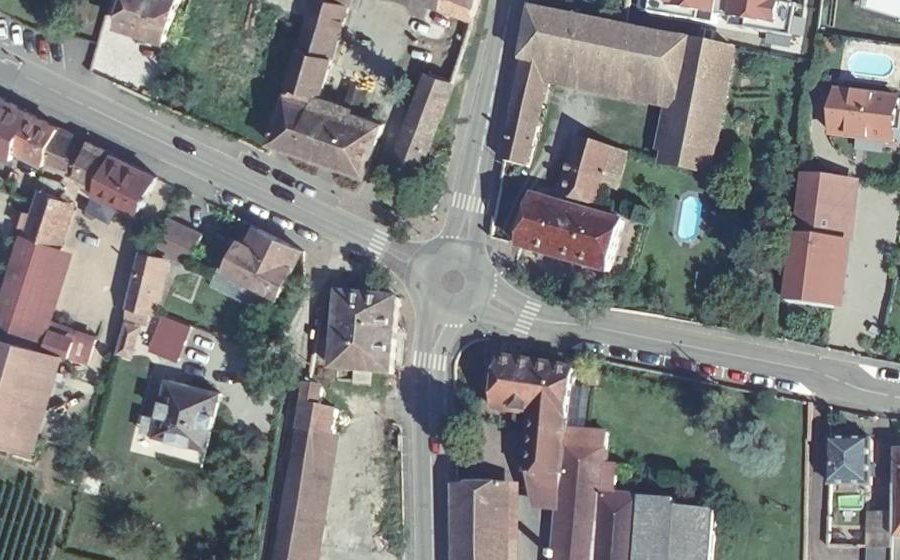 Vue aérienne du Mini-giratoire n°494190531
