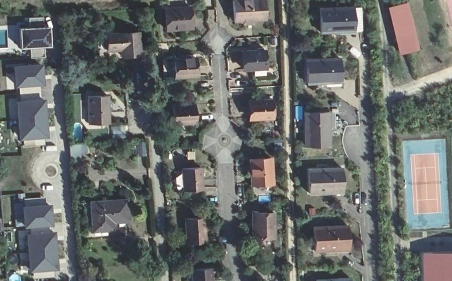 Vue aérienne du Mini-giratoire n°495464744
