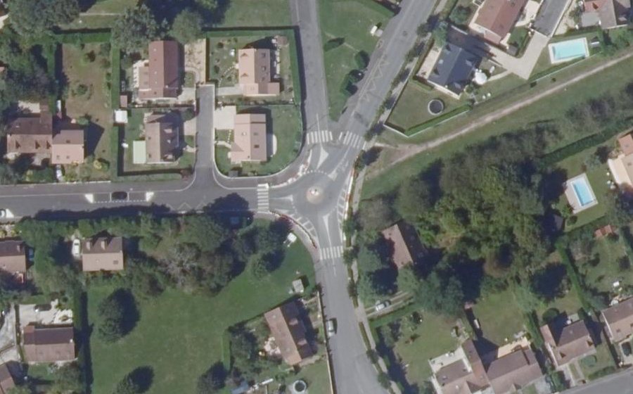 Vue aérienne du Mini-giratoire n°496105783