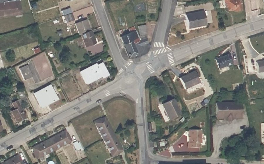 Vue aérienne du Mini-giratoire n°496404453