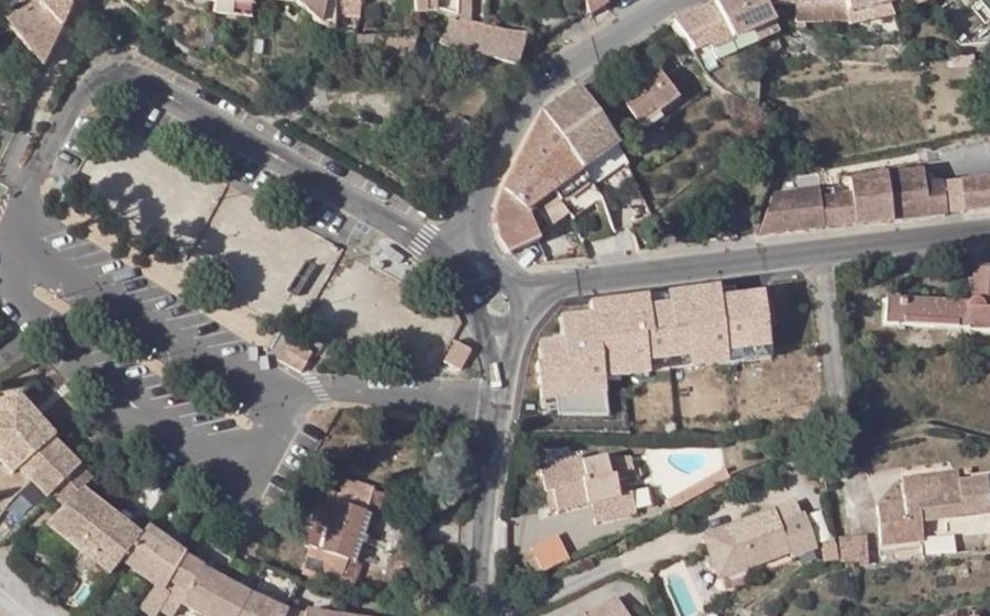 Vue aérienne du Mini-giratoire n°498490662