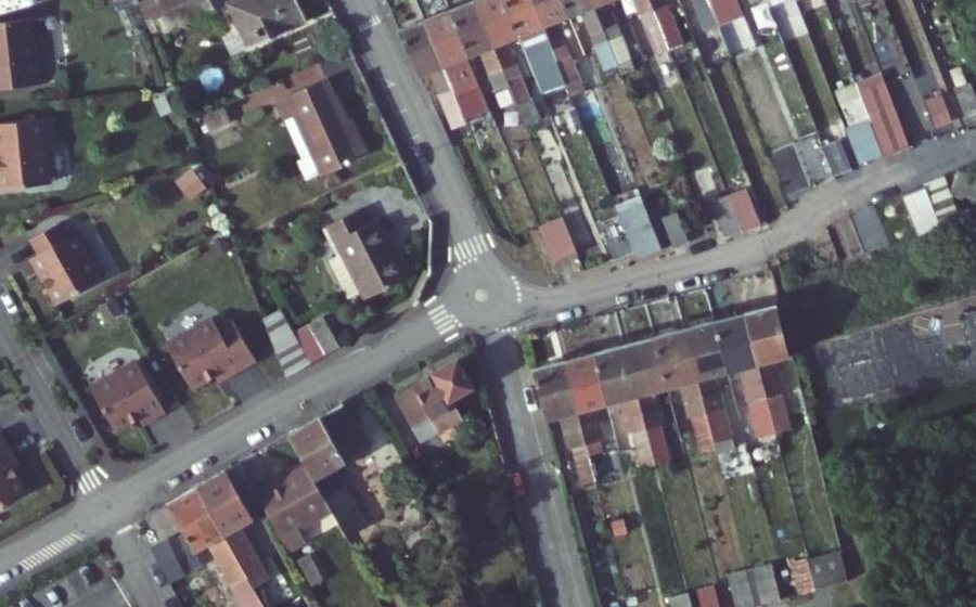 Vue aérienne du Mini-giratoire n°498756735