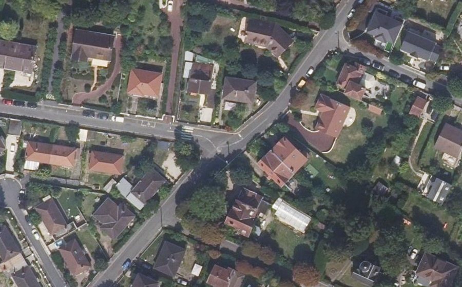 Vue aérienne du Mini-giratoire n°499061827