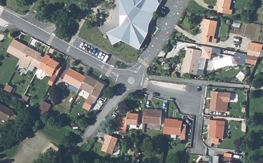 Vue aérienne du Mini-giratoire n°500865177