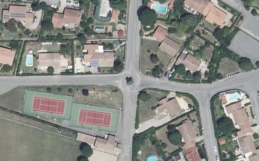 Vue aérienne du Mini-giratoire n°503180588