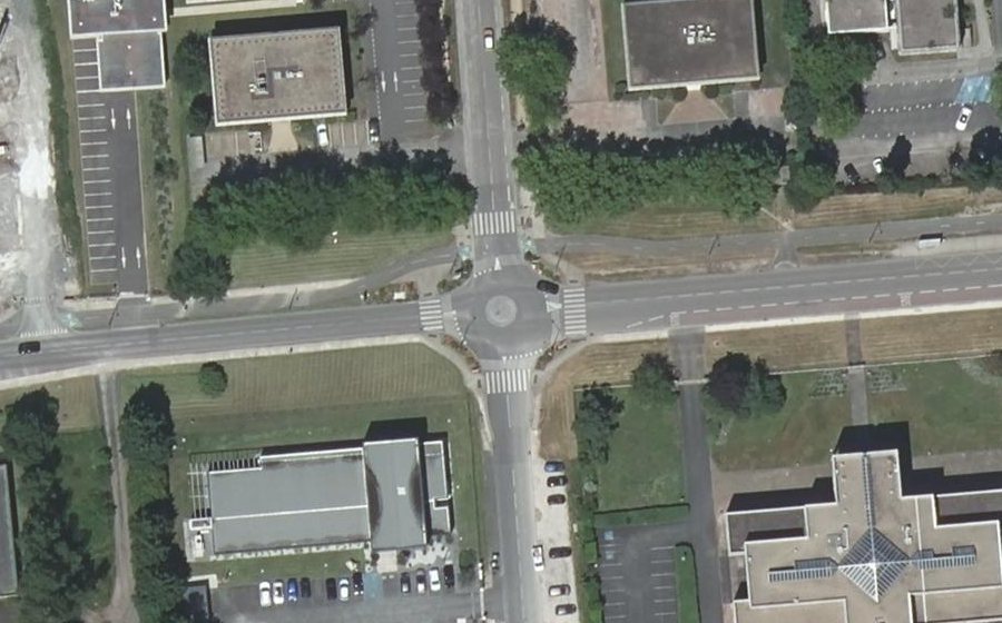 Vue aérienne du Mini-giratoire n°506792151