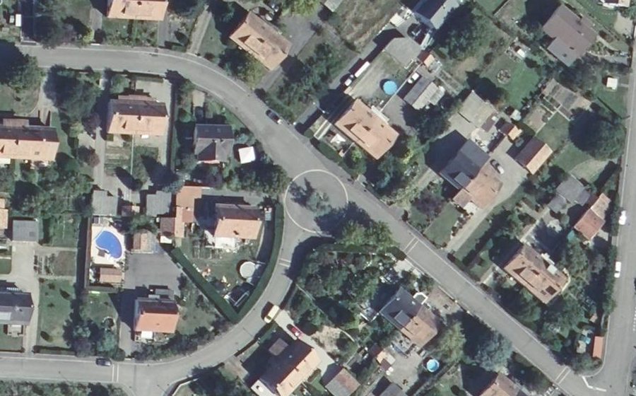 Vue aérienne du Mini-giratoire n°510462503