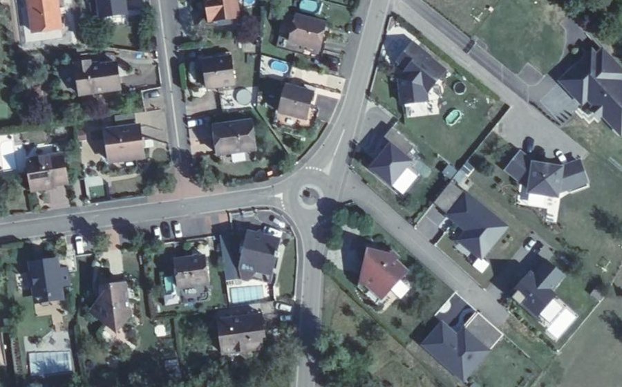 Vue aérienne du Mini-giratoire n°510462604