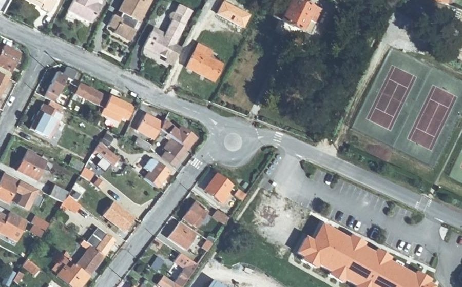 Vue aérienne du Mini-giratoire n°511107333