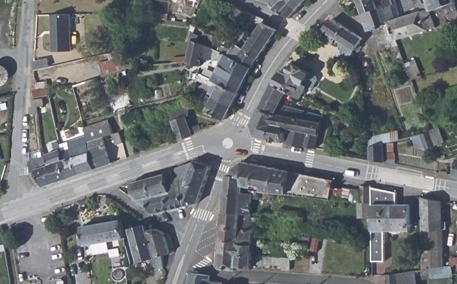 Vue aérienne du Mini-giratoire n°511278430