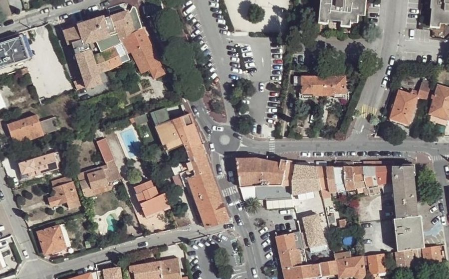 Vue aérienne du Mini-giratoire n°512053761