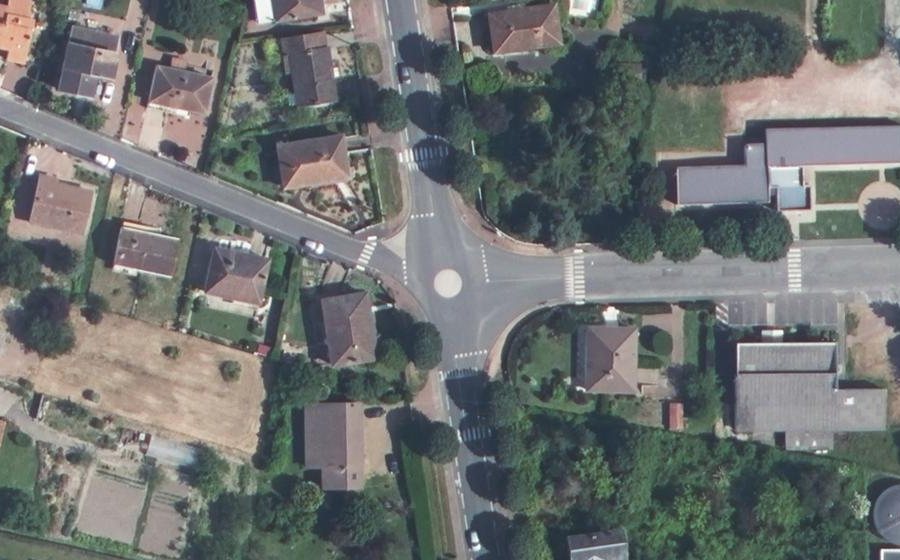 Vue aérienne du Mini-giratoire n°512656131