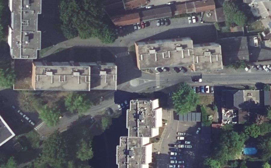 Vue aérienne du Mini-giratoire n°515669402