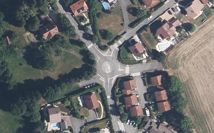 Vue aérienne du Mini-giratoire n°515967868
