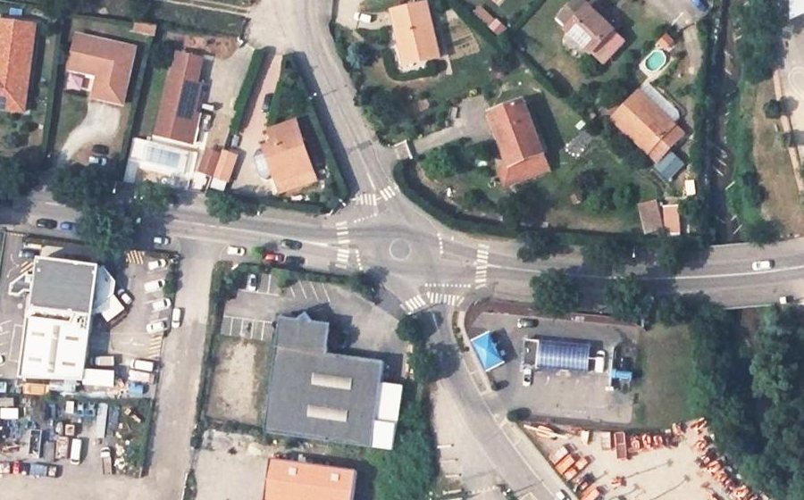 Vue aérienne du Mini-giratoire n°517114859