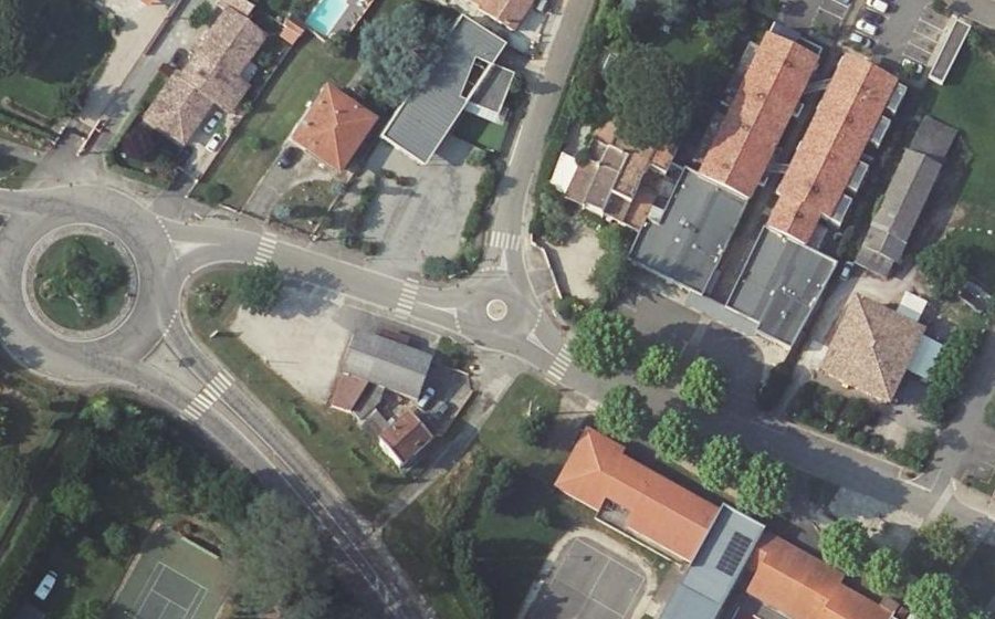 Vue aérienne du Mini-giratoire n°519048648