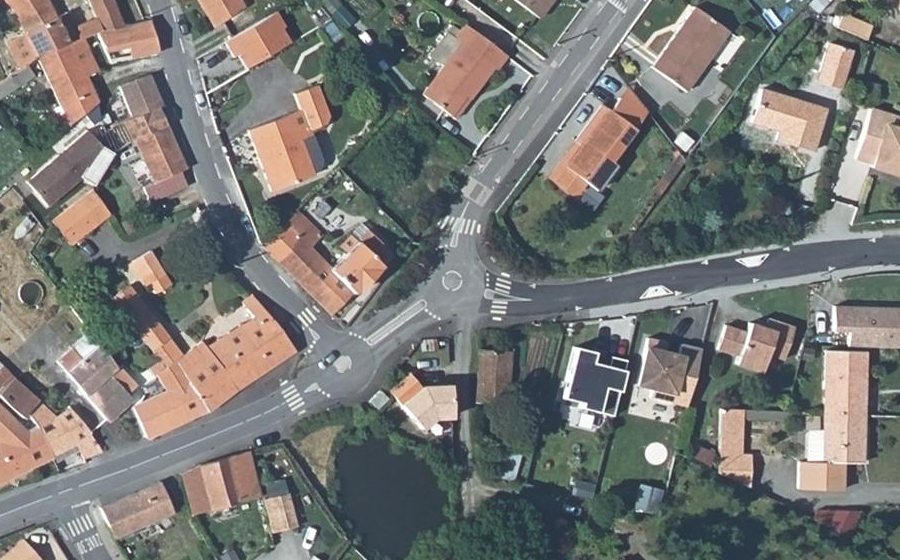 Vue aérienne du Mini-giratoire n°519305462