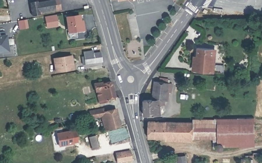 Vue aérienne du Mini-giratoire n°523324603