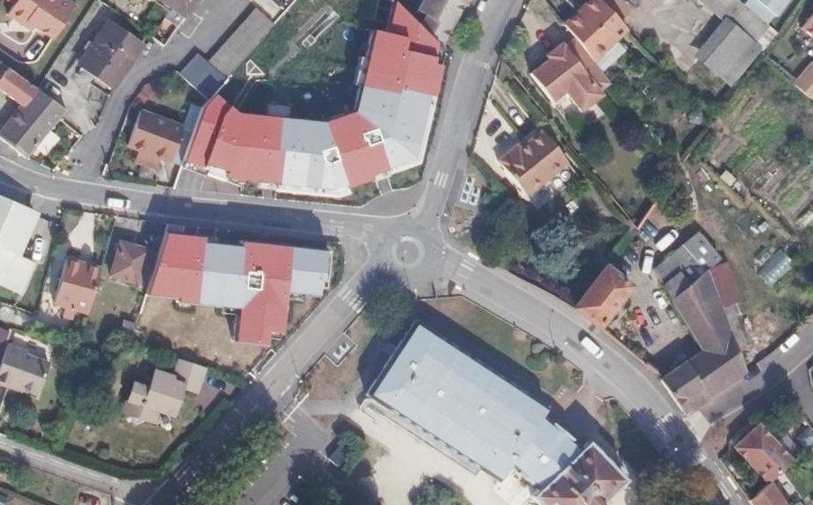 Vue aérienne du Mini-giratoire n°523881877