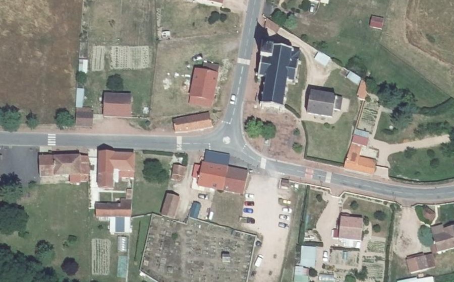 Vue aérienne du Mini-giratoire n°528996023