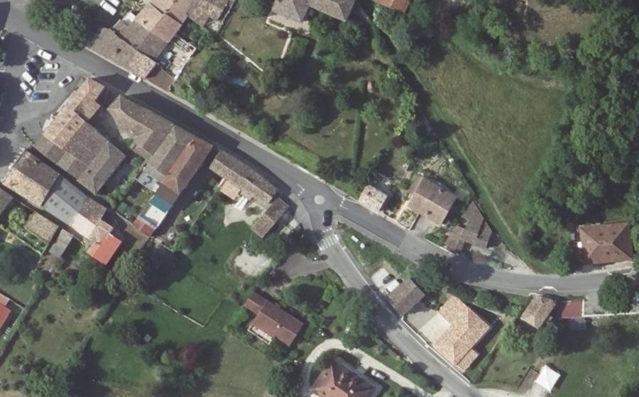 Vue aérienne du Mini-giratoire n°529793799