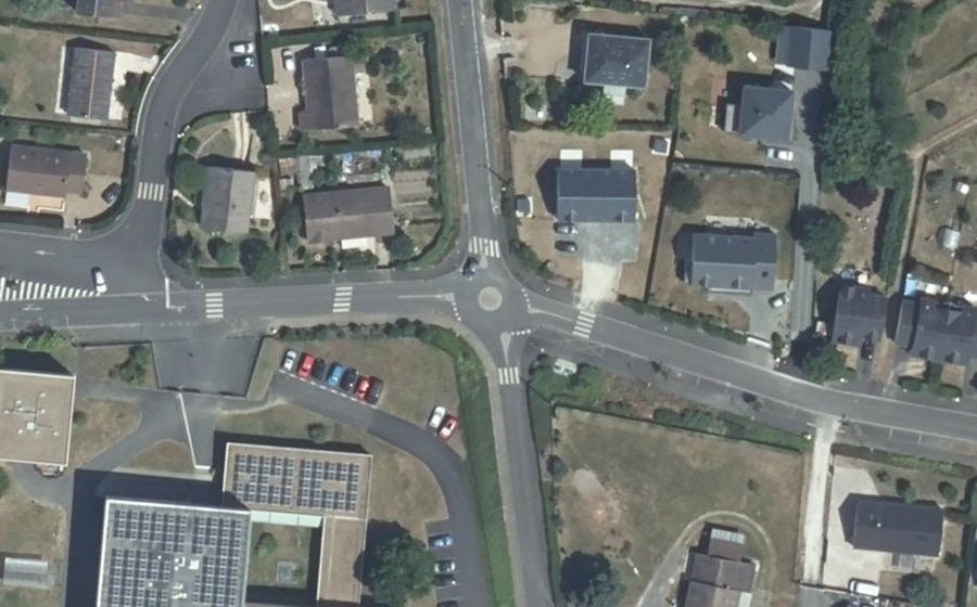 Vue aérienne du Mini-giratoire n°529827280