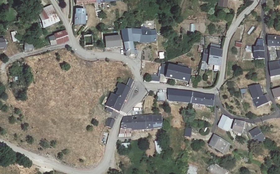 Vue aérienne du Mini-giratoire n°529981504