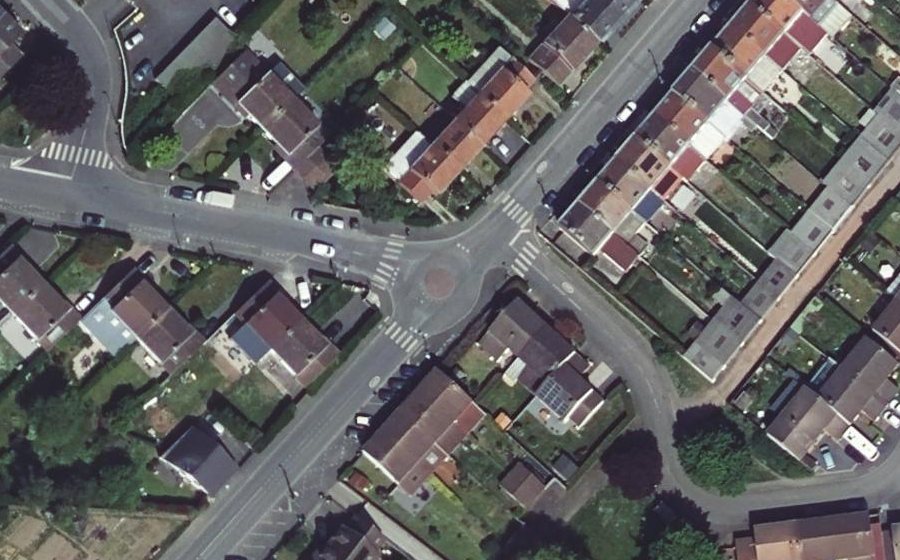 Vue aérienne du Mini-giratoire n°533996135