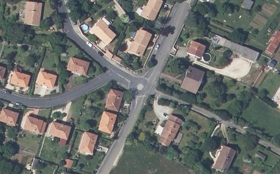 Vue aérienne du Mini-giratoire n°534090409