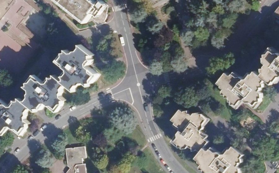 Vue aérienne du Mini-giratoire n°536477429